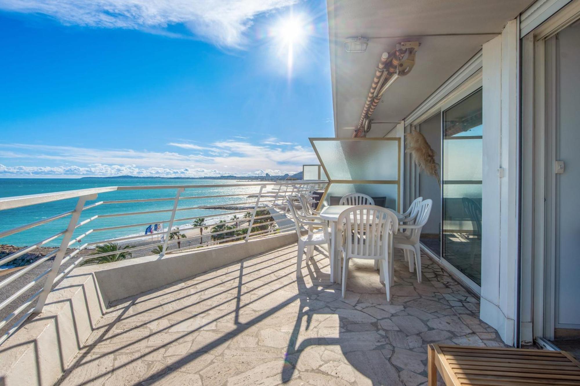 Апартаменты Le Balcon Sur La Baie - Welkeys Кань-сюр-Мер Экстерьер фото